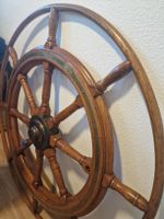 Roue de navire en bois avec  diamètre 1.m30 cm