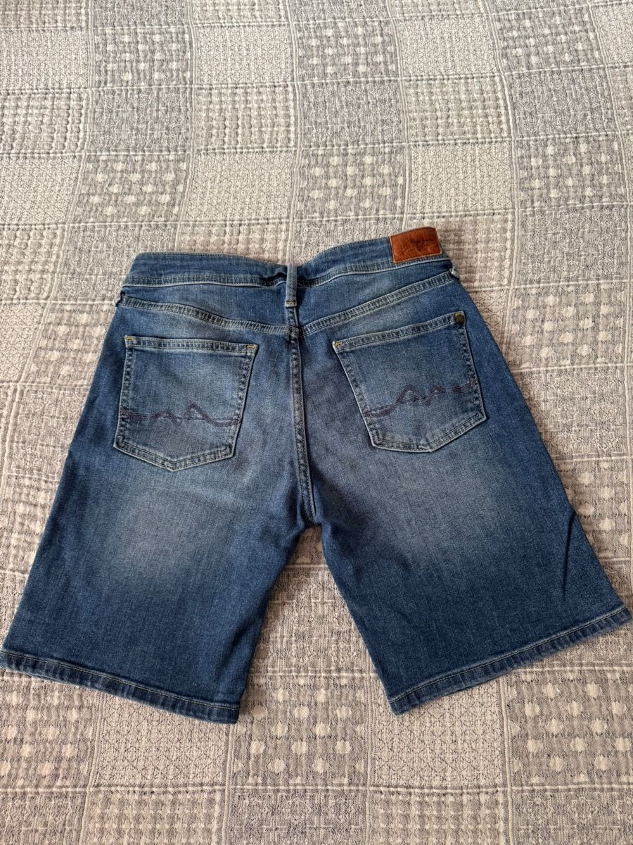 Pepe Jeans Pantaloni: Pepe Jeans Damen Shorts Grösse 28 – Usato da Zollikon venduto da snowflake10- 1