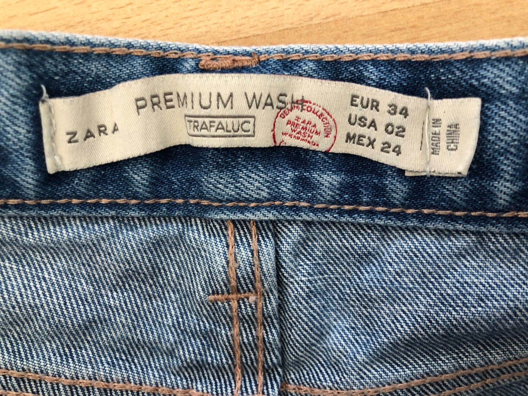 Zara Jeans: Zara Highwaist Shorts 34 – Usato da Dietlikon venduto da Luna77 3