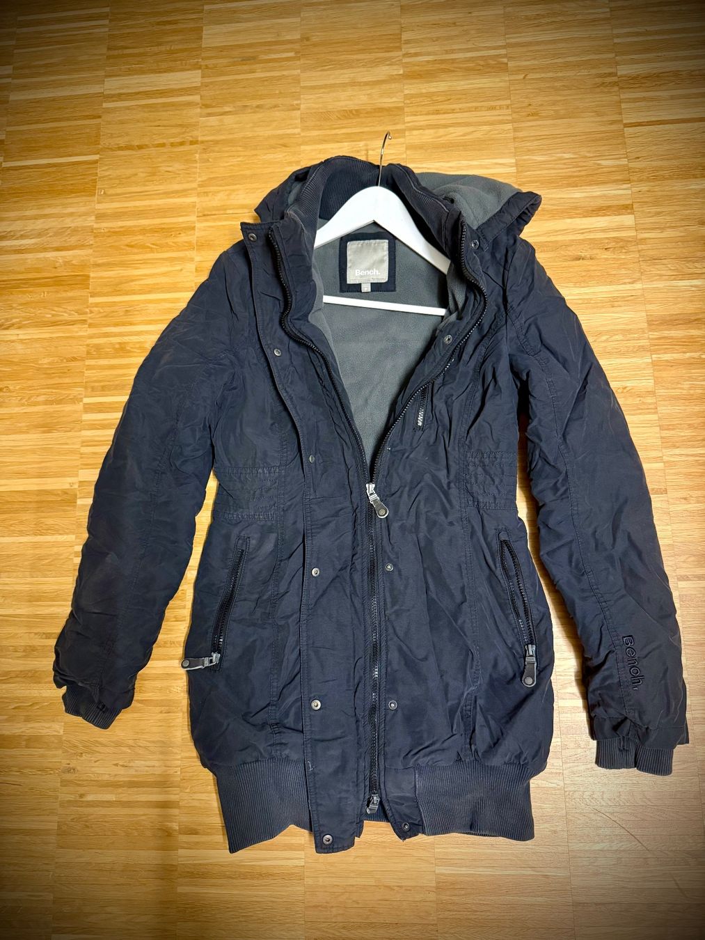 Bench Giacche: Bench Winterjacke schwarz – Usato da Mollis venduto da Gizmo710