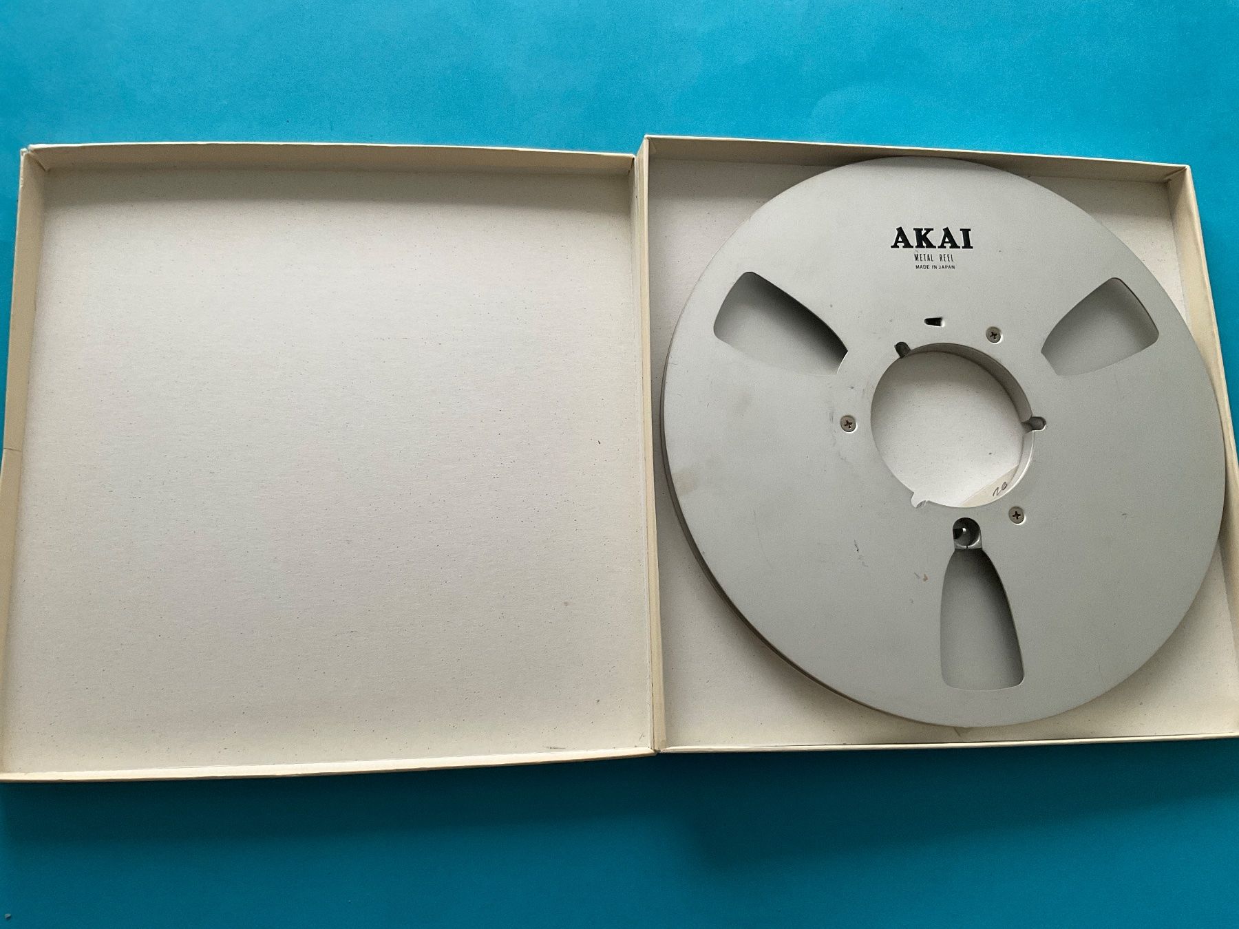 Revox Bandmaschinen: AKAI Metal Spule – Gebraucht aus Langenthal von RronJora 1