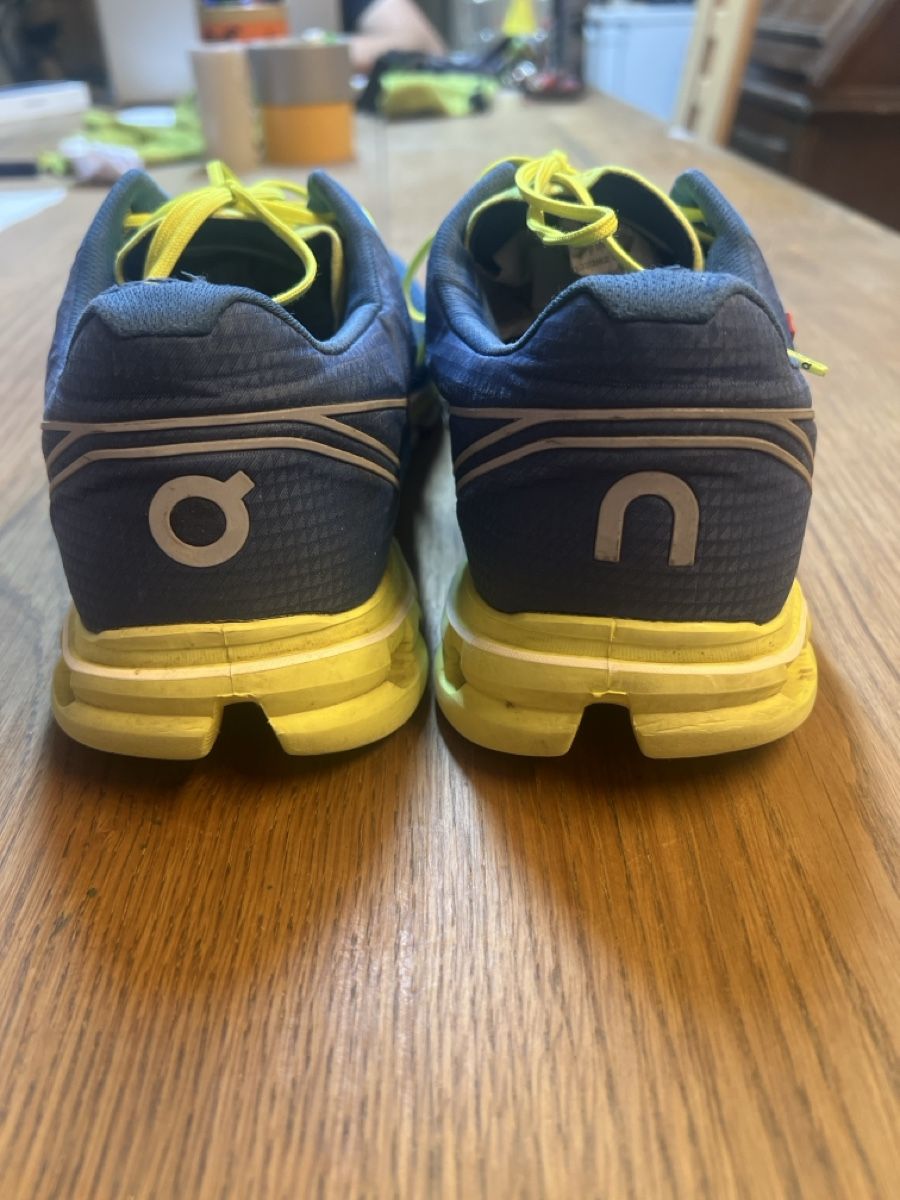 On Scarpe da uomo: On Cloud Laufschuhe Herren, Grösse 44.5, – Usato da Rorschach venduto da TimelessTrading 2