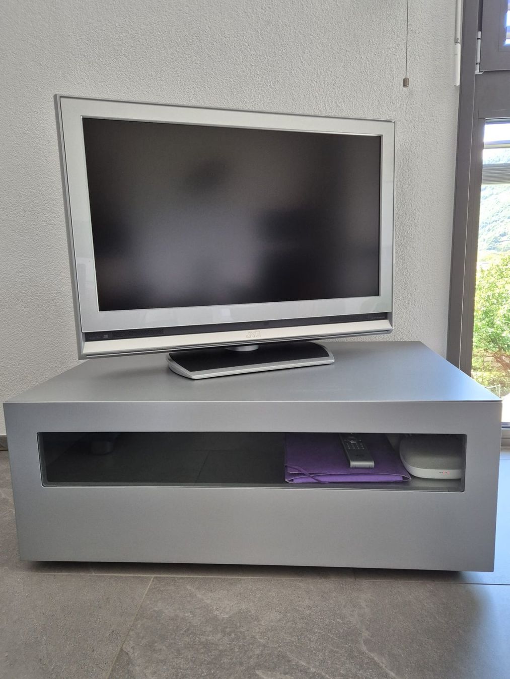 Mobili TV: Mobile porta TV – Usato da Biasca venduto da LorisF.