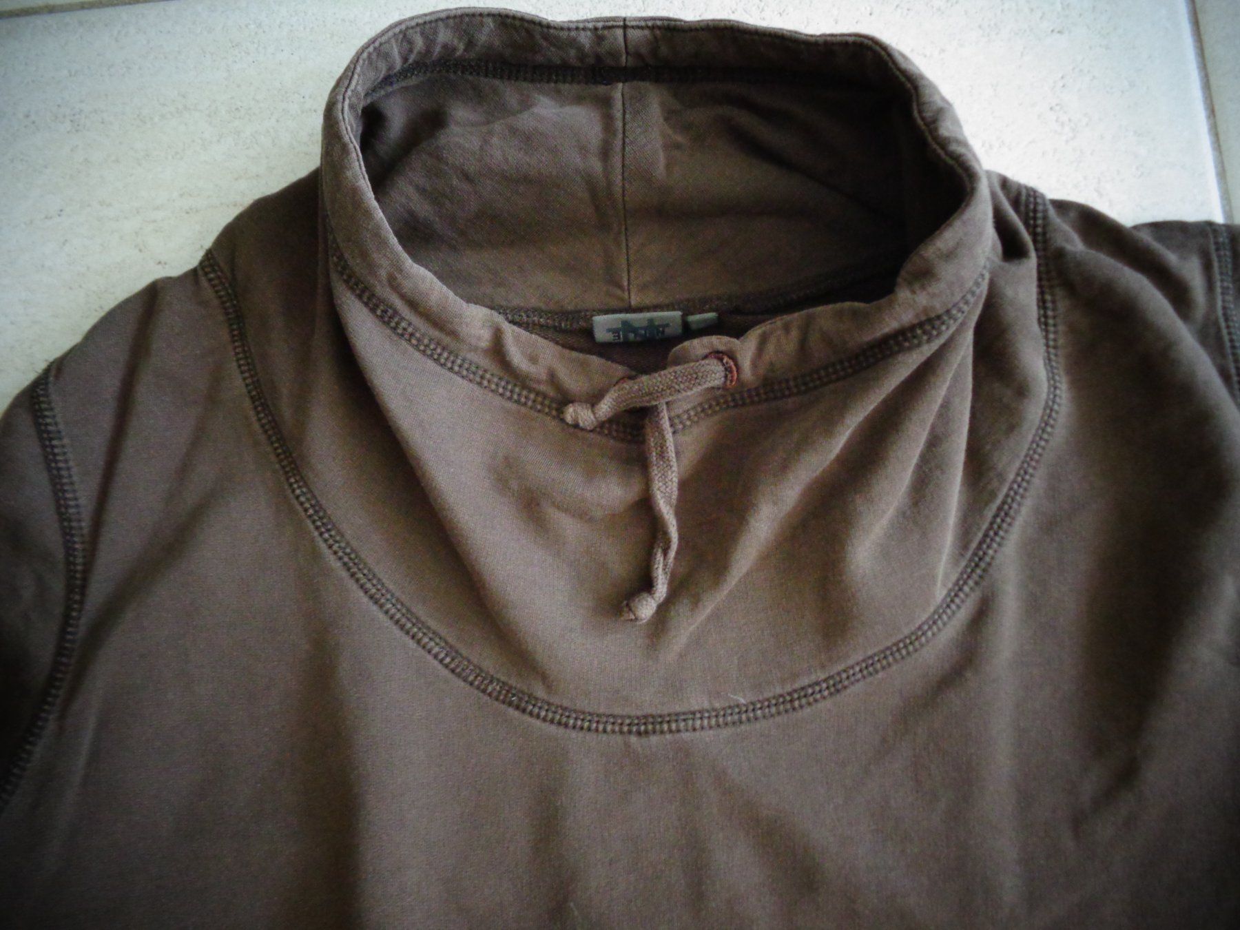 Nile Pullover & Sweatshirts: NILE PULLOVER GR.L – Gebraucht aus Rotkreuz von Samballi 1