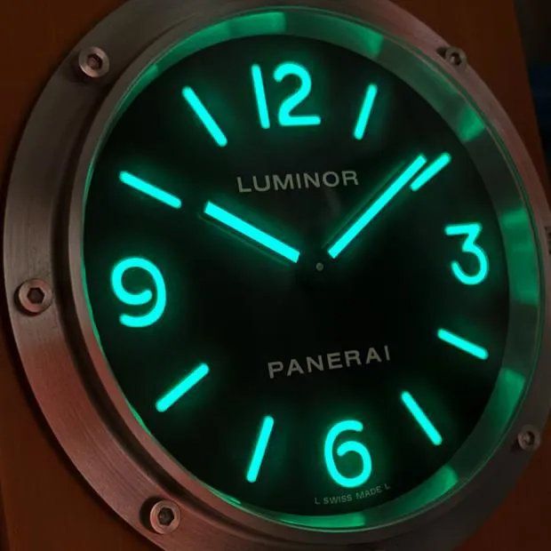 Panerai Montres: Panerai Tischuhr – Neuf avec emballage d'origine à Thalwil par malexx 5