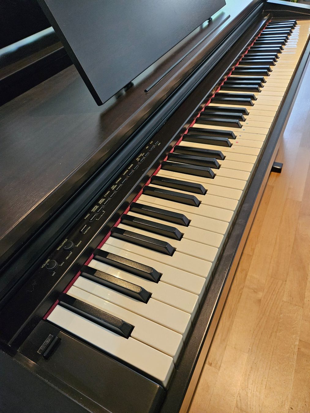 Roland Strumenti musicali: E-Piano Roland HP1800e – Usato da Cham venduto da nimic01 2