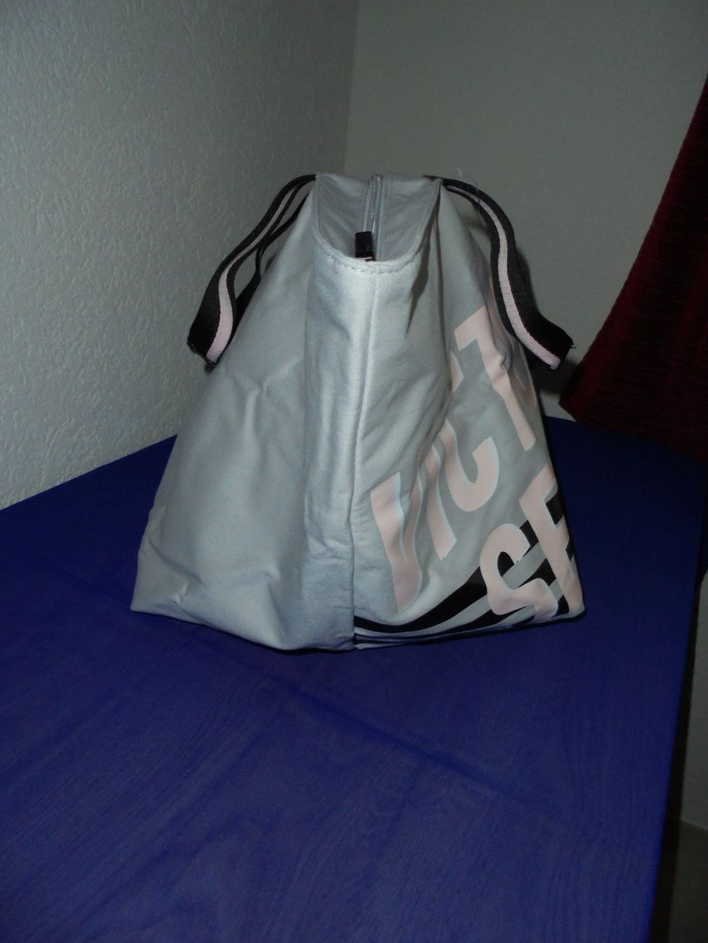 Victoria's Secret Taschen für Damen: VICTORIA'S SECRET GROSSE TASCHE/ SHOPPER – Neu und originalverpackt aus Aarau Rohr von PinkSchwein 4