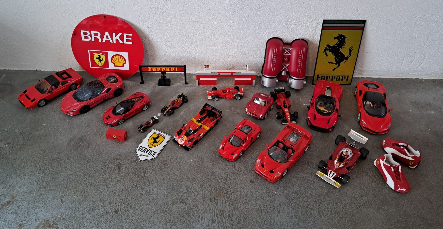 Ferrari Modellini d'auto: Ferrari Konvolut gross – Usato da Ramsen venduto da Michael240284