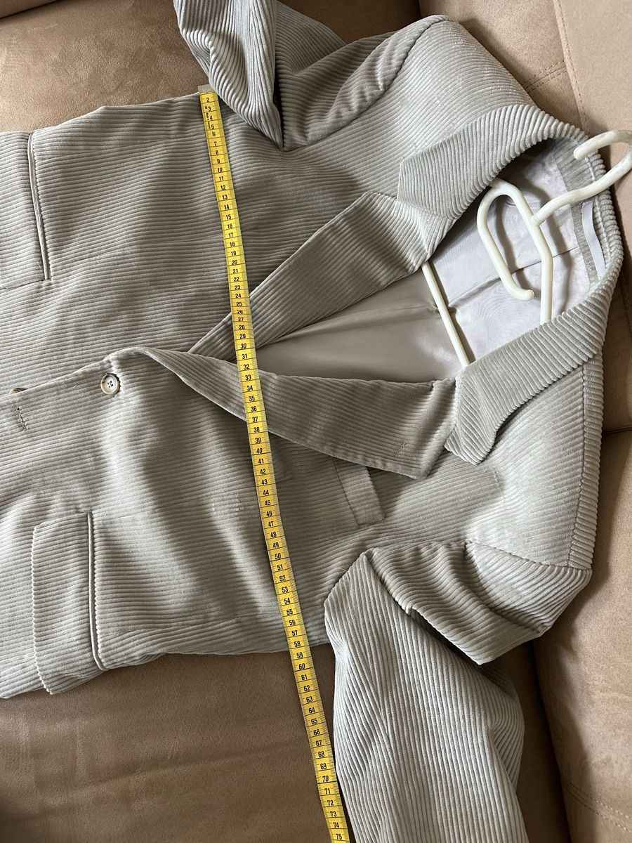 Completi: Completo uomo  in velluto a coste, beige chiaro – Usato da Cureglia venduto da myr_9v25 2