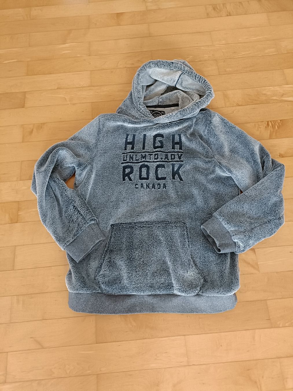 Maglioni & Felpe: Hoddie - Kaputzenpulli kuschellig – Nuovo (secondo la descrizione) da Gossau SG venduto da scania1509