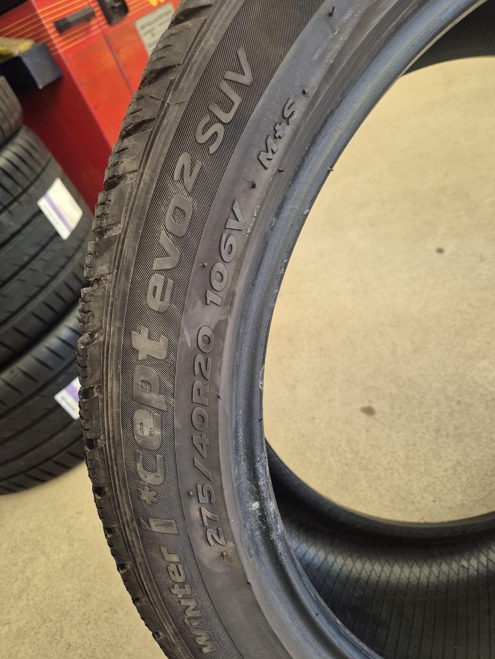 Pneumatici & Ruote complete: 2x Hankook winterreifen 275 40 20 – Usato da St gallen venduto da tas_2vw5 3