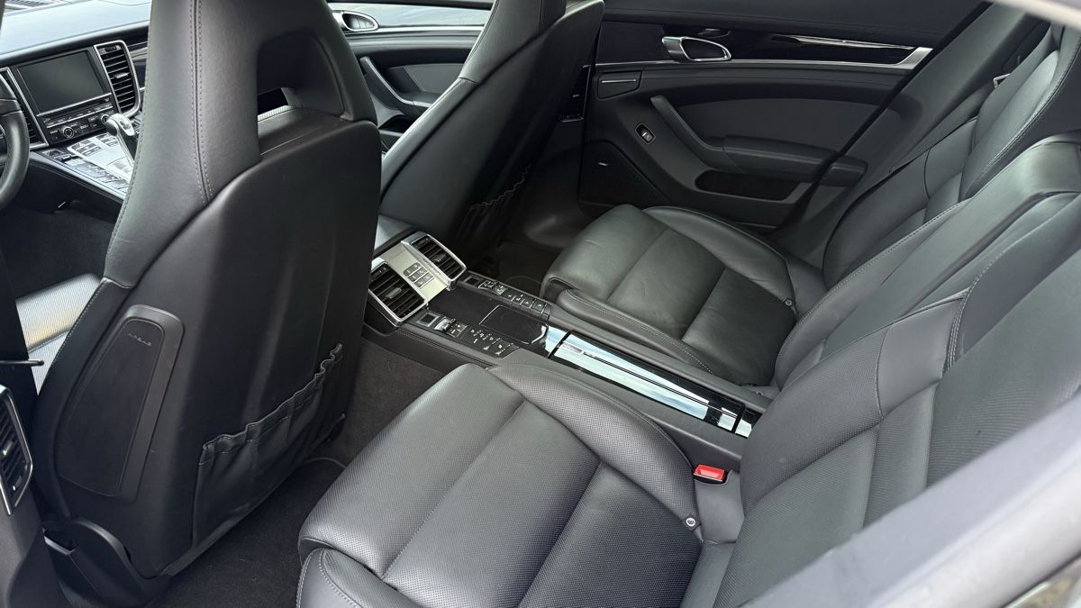 Porsche Automobili: Porsche Panamera 4s | Preis VB / Leasing möglich – Usato da Gwatt (Thun) venduto da al95 7