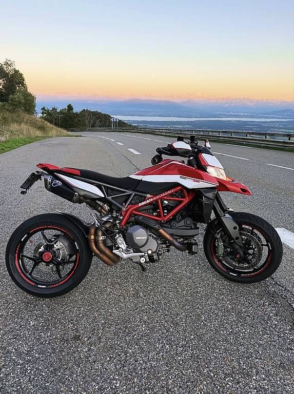 Strada: Ducati Hypermotard 950 full équipée – Usato da Meyrin venduto da 12m_7569