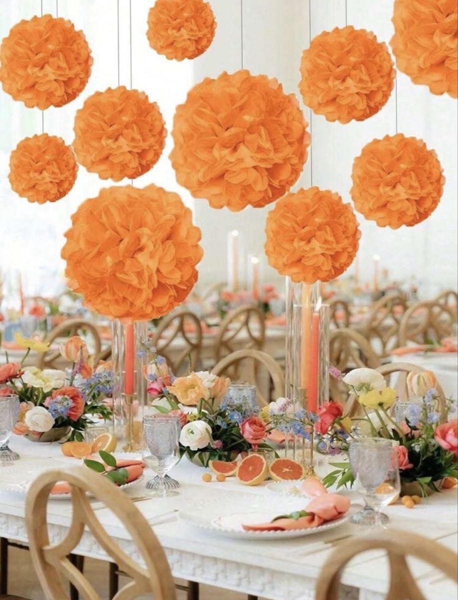 Toutes les décorations: Deko Pompons Papier Orange neu – Neuf (Voir description) à Wetzikon ZH par deb_8wcc
