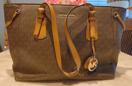 Michael Kors Tasche plus Portemonnaie - Wie neu