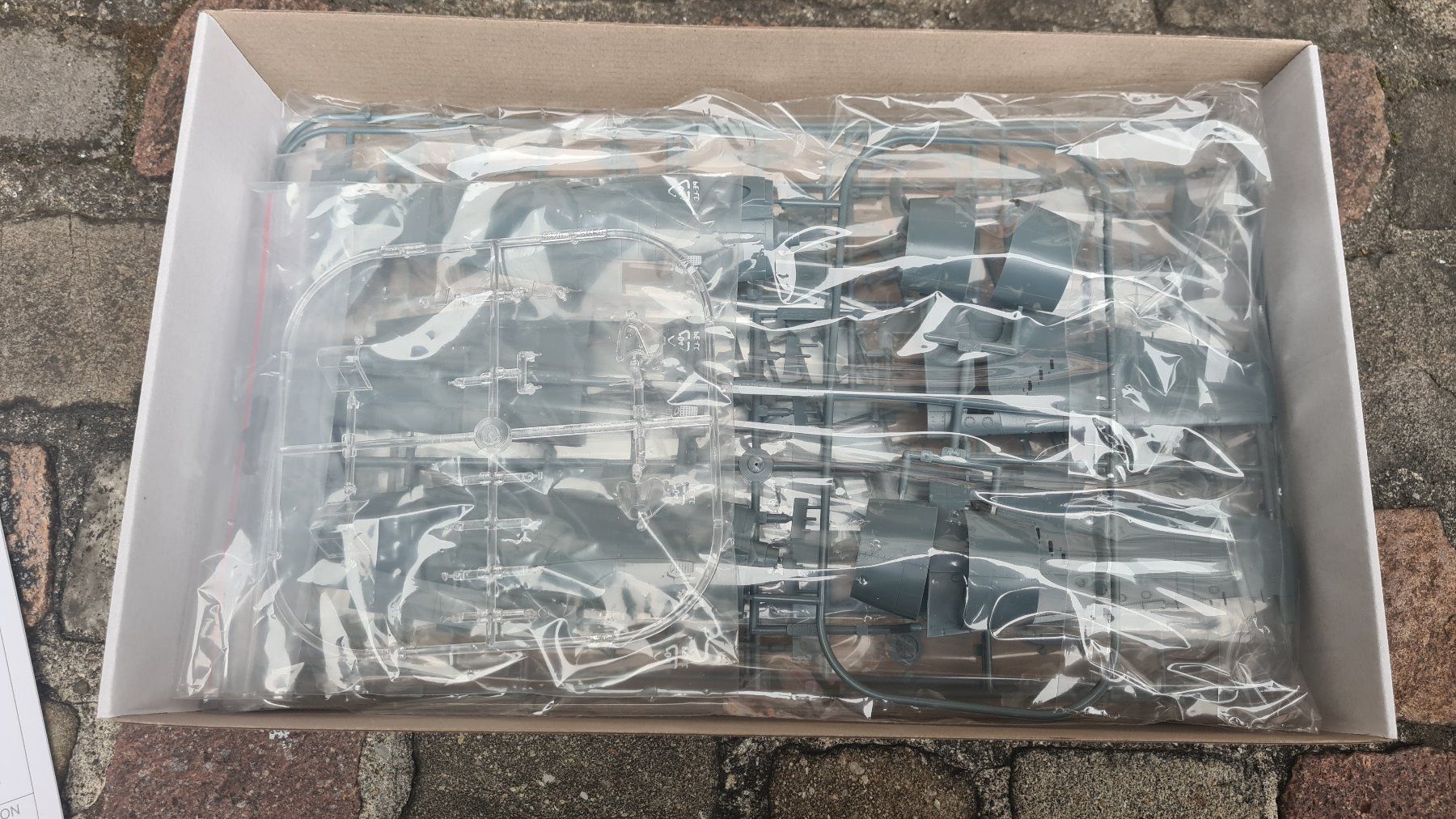 Airfix Kit di modellismo & Modellini statici: 1:48 F6F-5N Hellcat - Eduard 84133 – Nuovo (secondo la descrizione) da Bassersdorf venduto da jackbmw 3