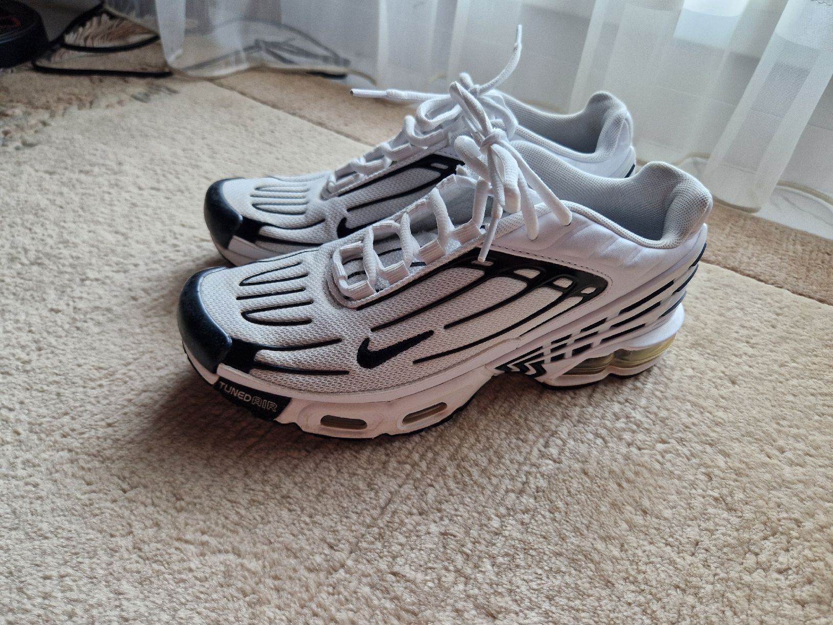 Chaussures garçon: Nike AIR MAX PLUS  – D'occasion à Arbon par len_7mtx