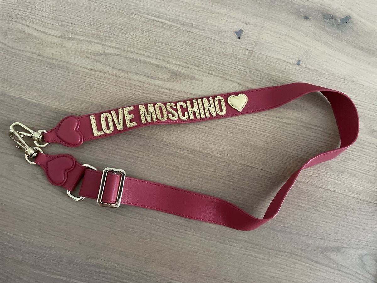 Moschino Taschen für Damen: Love Moschino Tasche – Gebraucht aus Oberentfelden von nic_cxr8 2