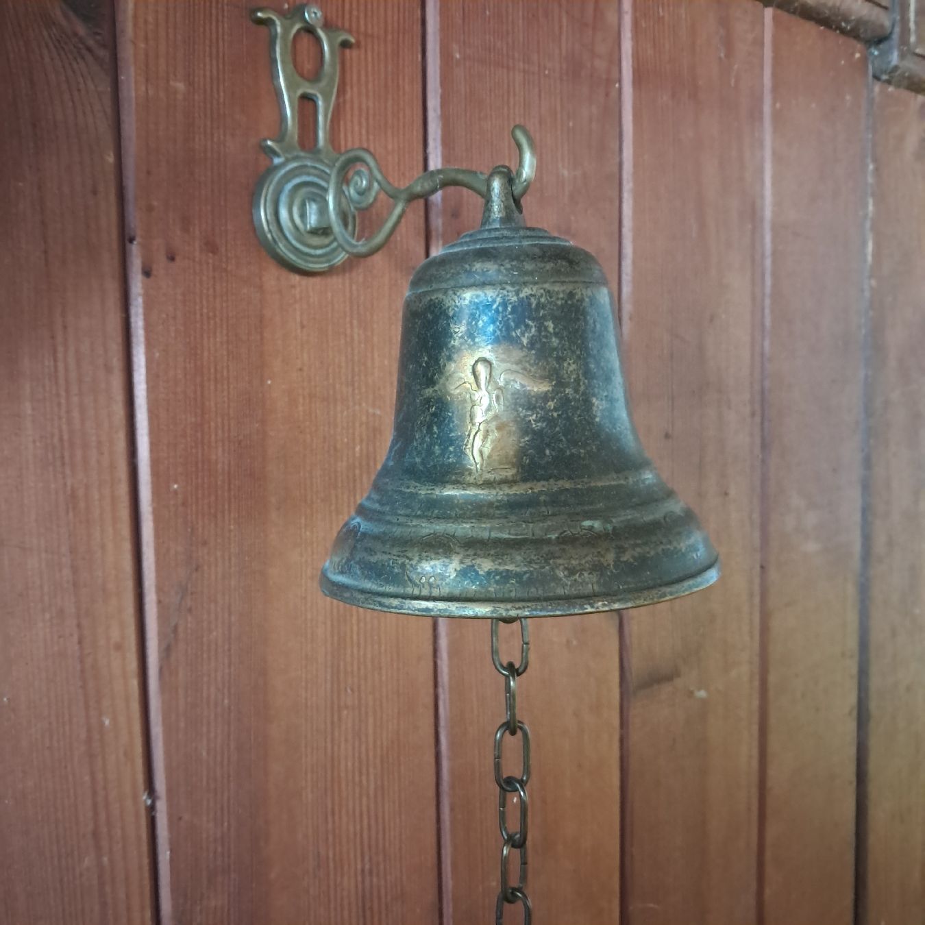 Campanacci mucche: Schöne Wand Glocke  – Usato da Murten venduto da SHETHOF 2