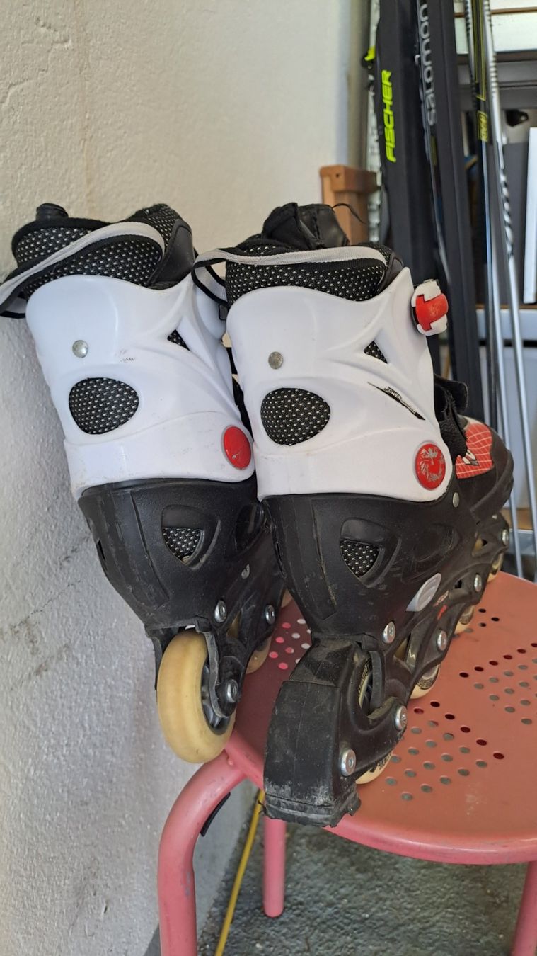 Obscure Patins à roul. & inline: Inline Skates Obscure Grösse 37-40 gebraucht – D'occasion à Thun par crisni 1