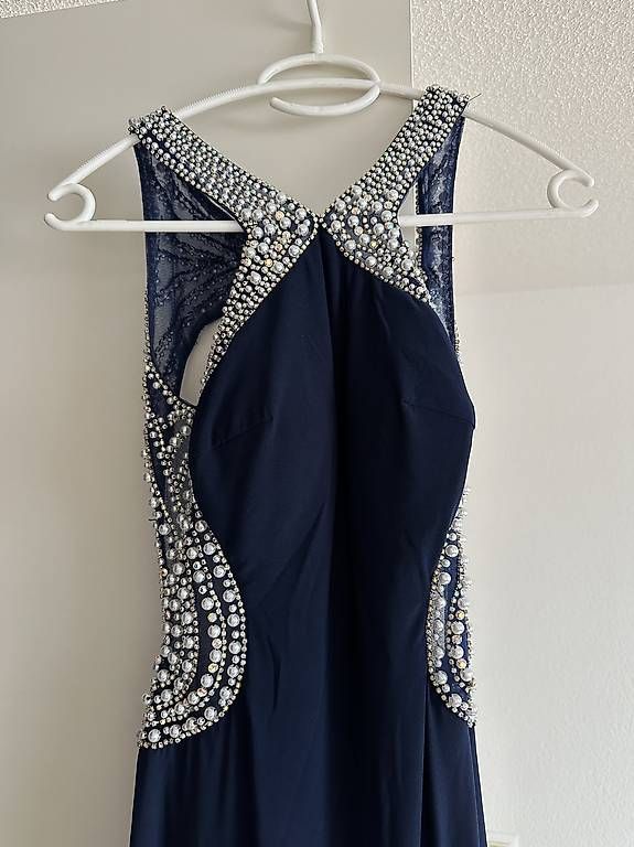 Vestiti: Luxuar Abendkleid Grösse 32 – Usato da Märstetten venduto da vankev 1