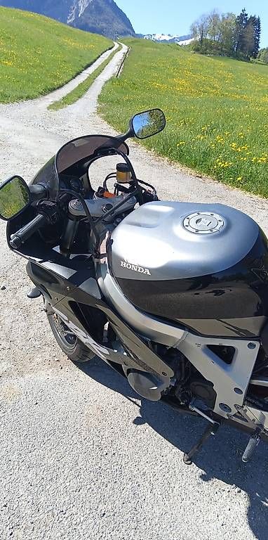 Honda Strada: CBR 900 – Usato da Granges-Paccot venduto da Pellon1 4