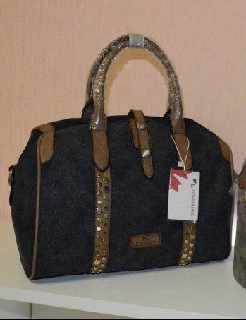 Taschen für Damen: ***Damen Handtasche *** – Neu (gemäss Beschreibung) aus Zuchwil von giovannis