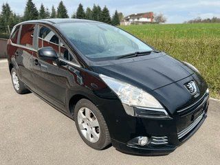 PEUGEOT 5008 1.6 HDI Allure EGS6