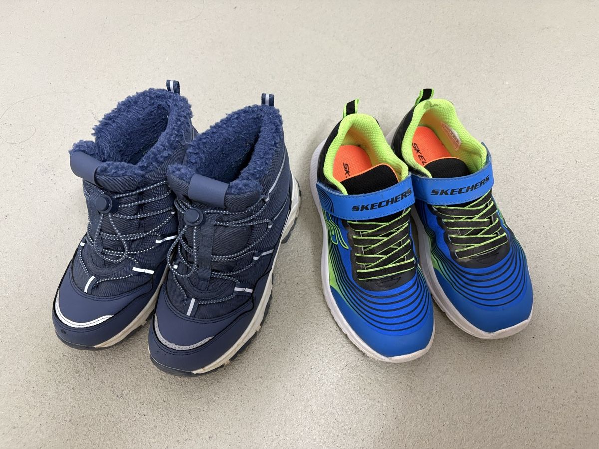 Schuhe für Jungen: Paket Kinderschuhe Grösse 33 – Gebraucht aus Tägerig von Jazz_87