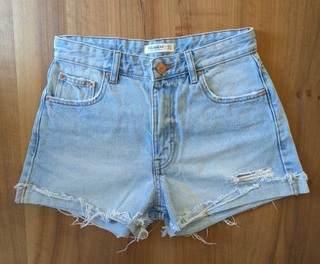 Jeans-Shorts "Pull&Bear" Gr. 36 (wie neu)