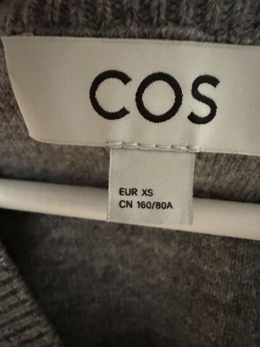 Cos Pulls & Sweat-shirts: COS Pullunder grau Wolle XS – Neuf (Voir description) à Zürich par JKT03 1