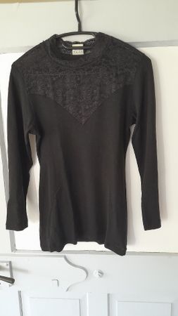 Langarmshirt mit Stickerei Gr. 5/L
