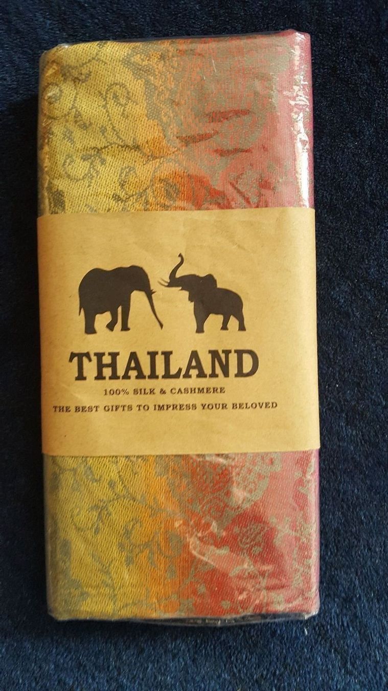 Foulards, Tücher & Schals: Seiden Schal – Neu und originalverpackt aus Dübendorf von Wiplala 1