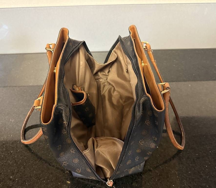 Taschen für Damen: Handtasche JJB BENSON – Gebraucht aus Thun von ste_tt6m 1