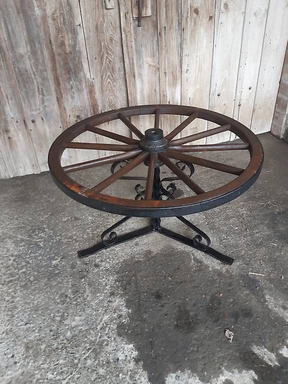 Tavoli: Table de salon – Usato da Les Thioleyres venduto da Chevalley1984 1