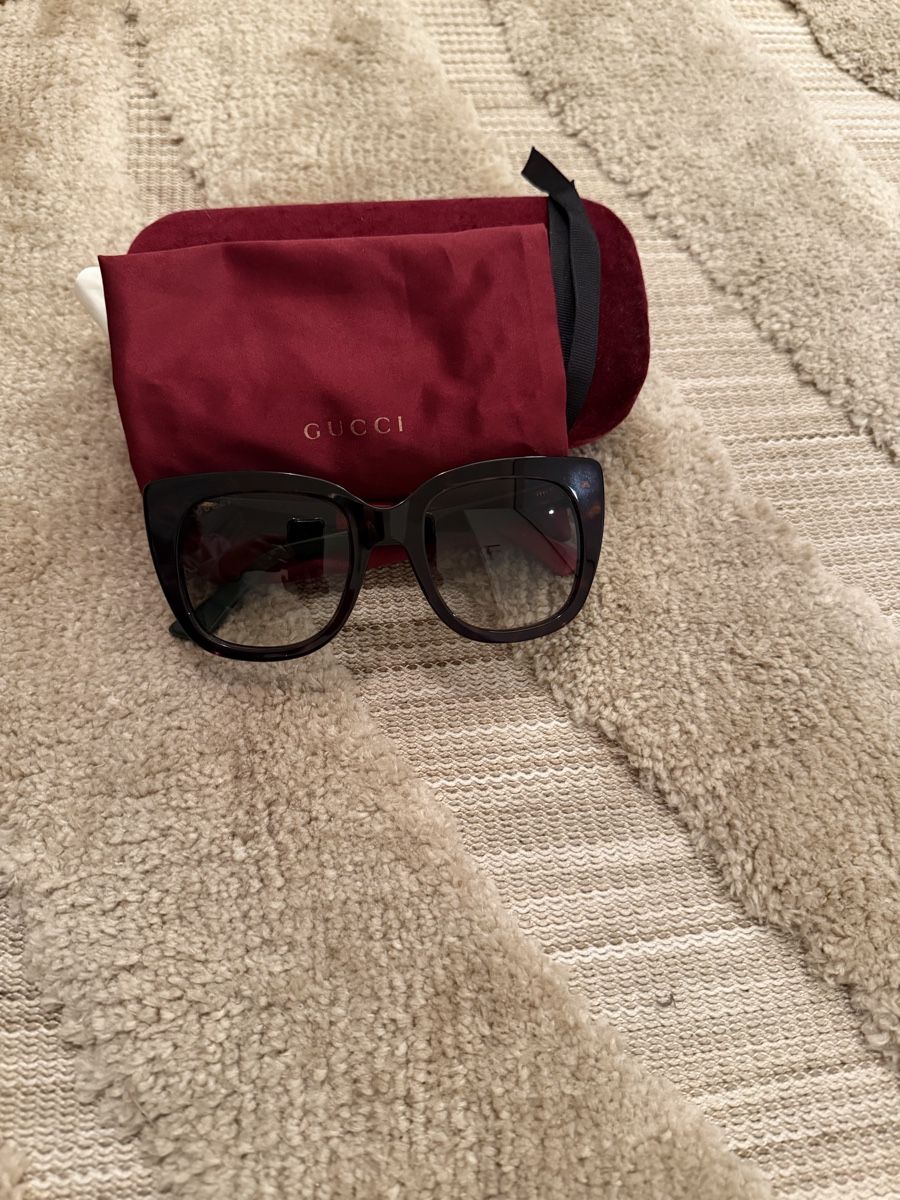 Gucci Occhiali & Lenti: Gucci Sonnenbrille, neuwertig, mit Etui – Nuovo (secondo la descrizione) da Näfels venduto da mar_2ptp