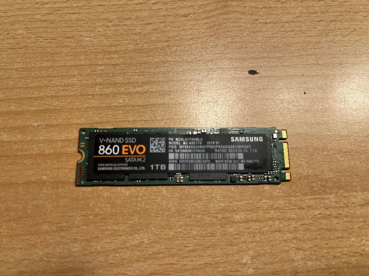 PCs: Prime mini 4 / i7 (Mainboard ev. defekt) – Defekt aus Aeschi b. Spiez von  3