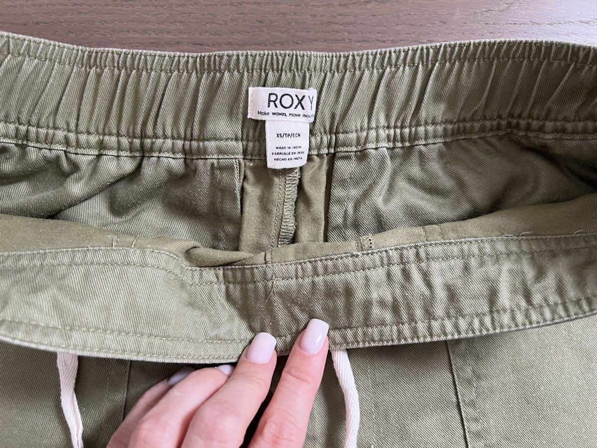 Roxy Pantaloni: Roxy Shorts – Nuovo (secondo la descrizione) da Kriens venduto da Krienserin_T 1