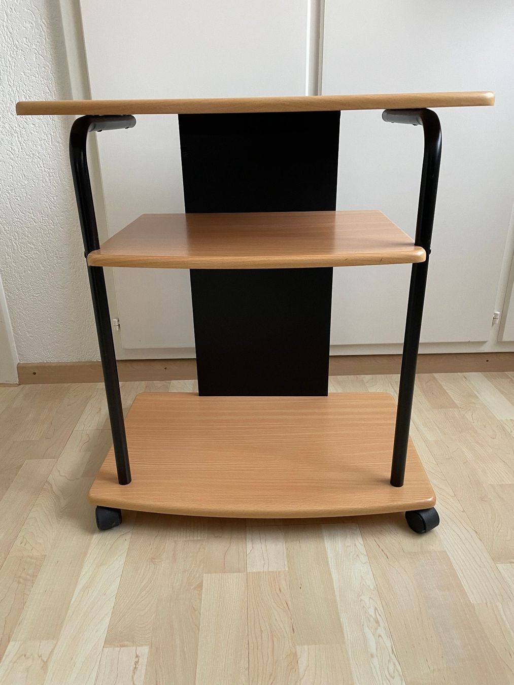 Mobili TV: Fernsehmöbeli mit 3 Etagen (total: 68cm hoch) – Usato da Zwingen venduto da veilchen_123
