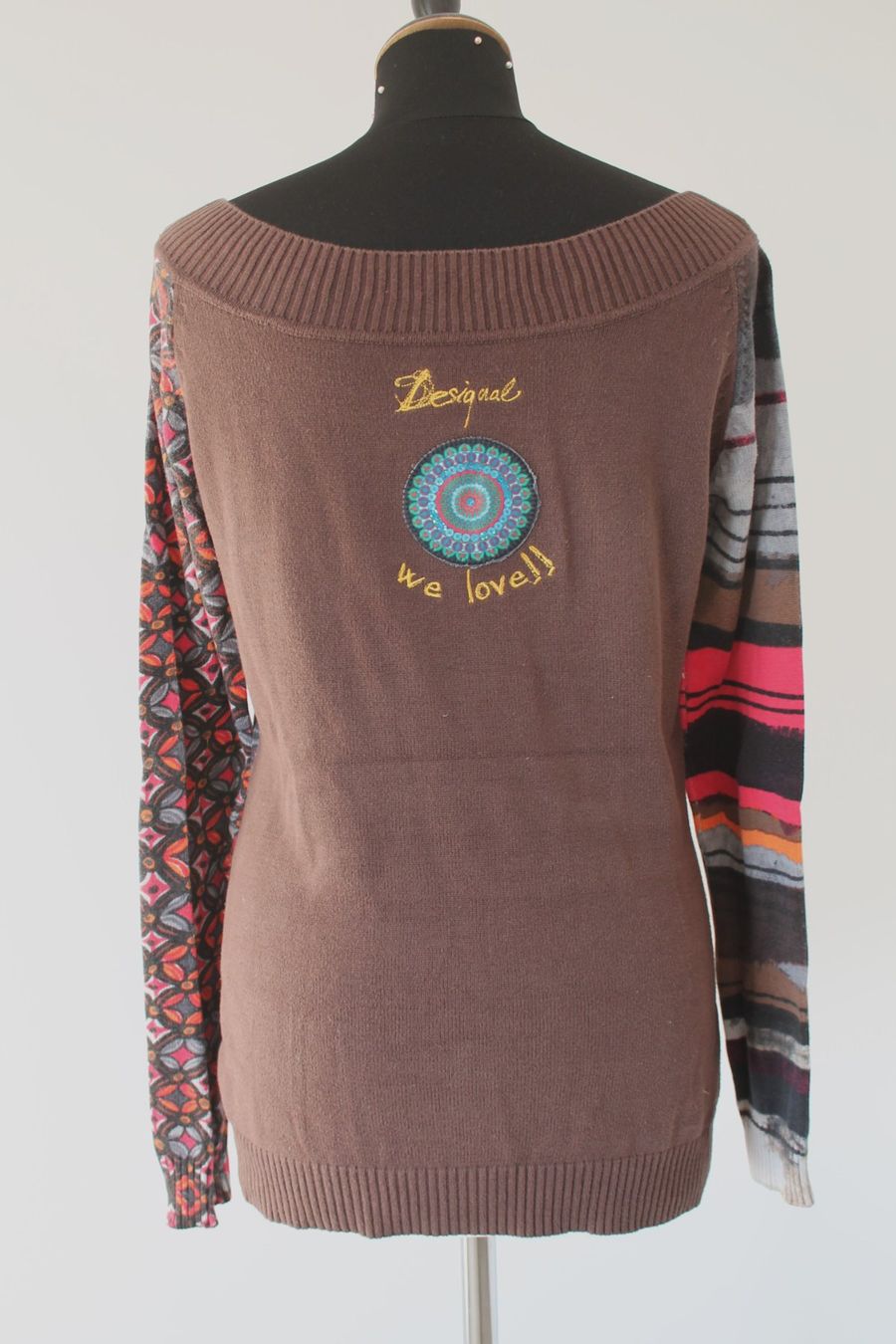 Desigual Maglioni & Felpe: Pullover DESIGUAL taille M – Usato da Chez-le-Bart venduto da jasse 1