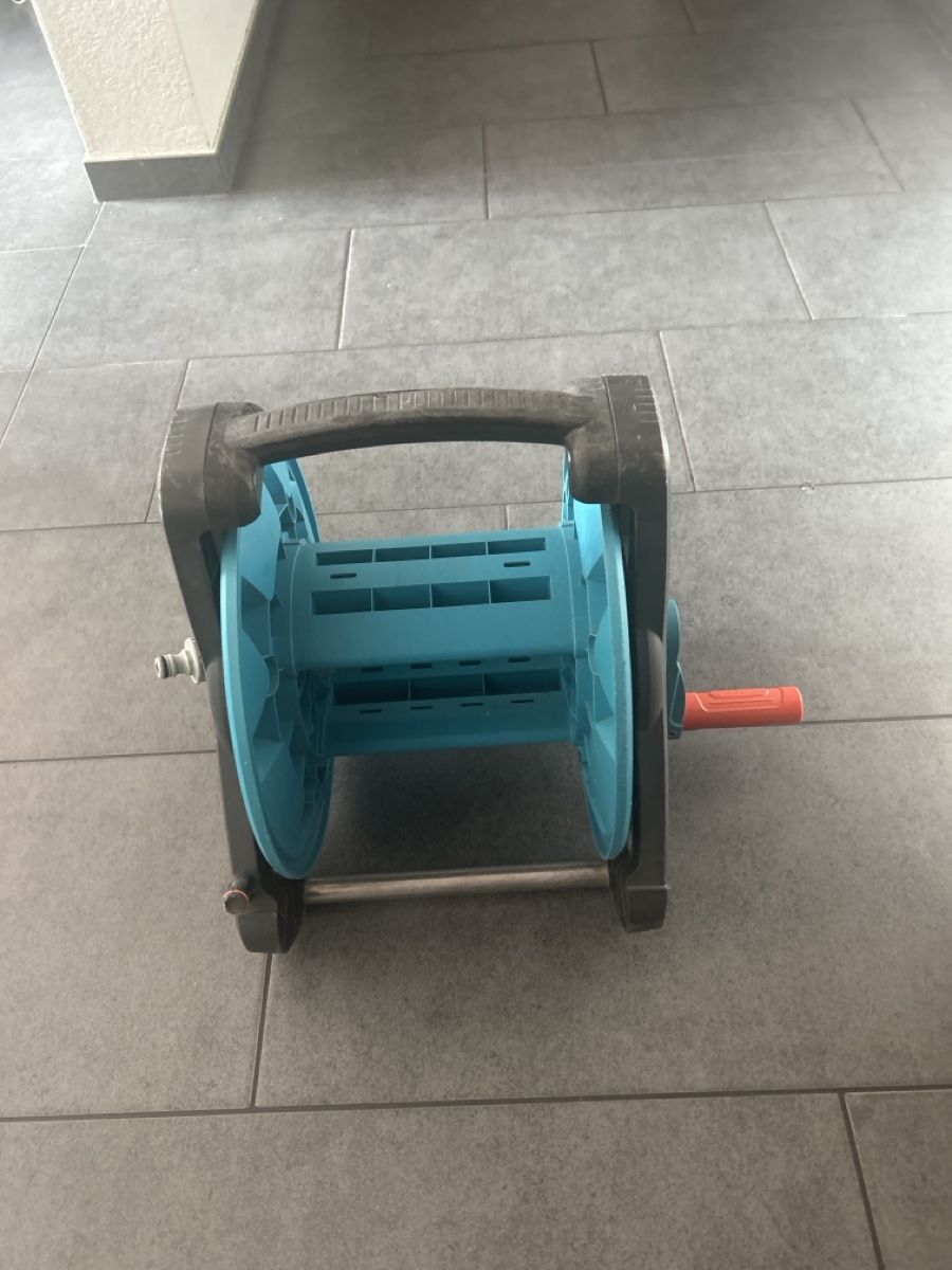 Gardena Tubi & Tubi flessibili: Gardena Schlauchroller Schlauchbox Garten – Usato da Mühledorf SO venduto da Dania77 2