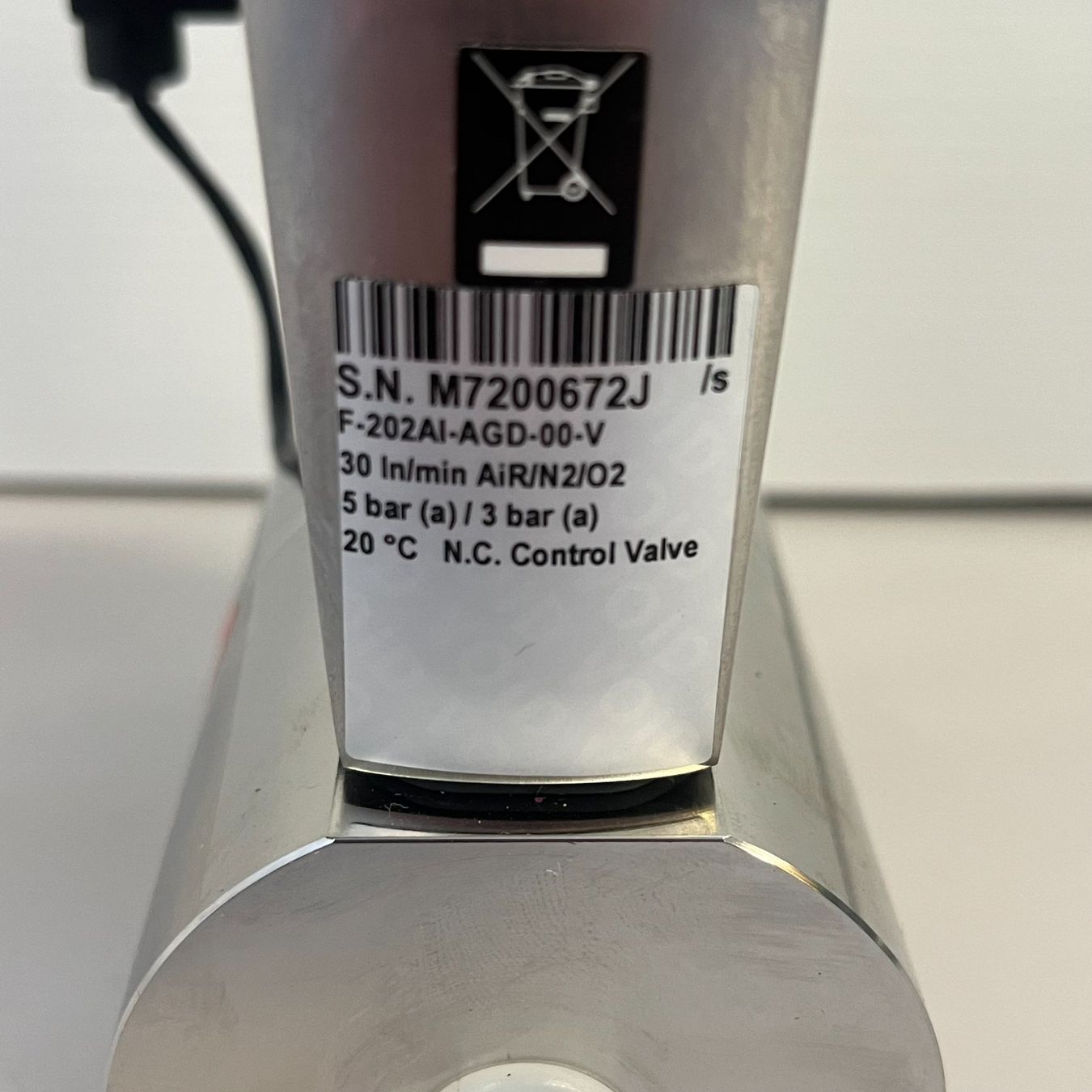 Accessori da laboratorio: Bronkhorst Mass Flow Controller F202 AI-AGD-00-V – Usato da Niederdorf venduto da LeptonAG_Labor 1