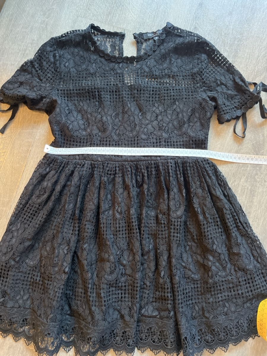 Vestiti: Abito Romeo & Juliet couture – Usato da Davesco-Soragno venduto da paperoga 3