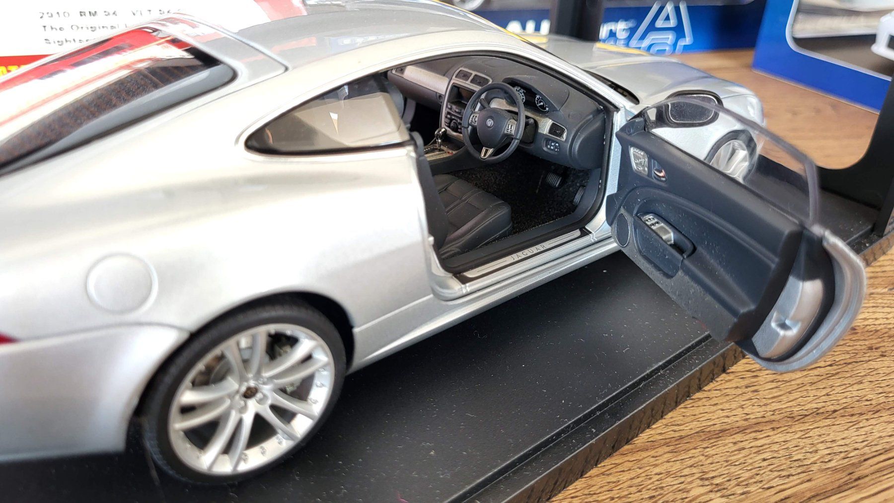 Autoart Voitures modèles: Jaguar XK Coupe 1:18 Autoart – D'occasion à Rothrist par Juana5 5
