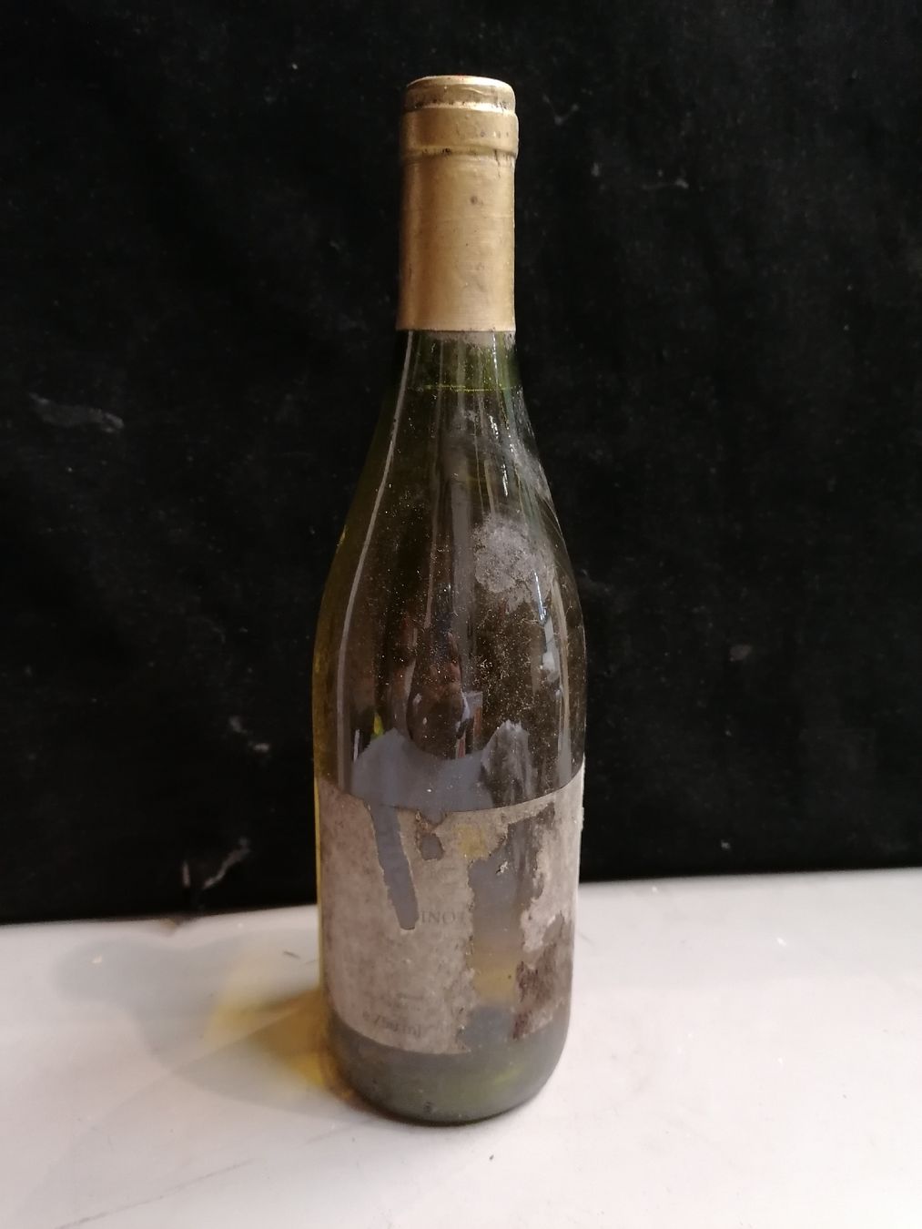 Wein: Ancienne bouteille de vin blanc à identifier – Neu (gemäss Beschreibung) aus Genève von Leboucheoreilles
