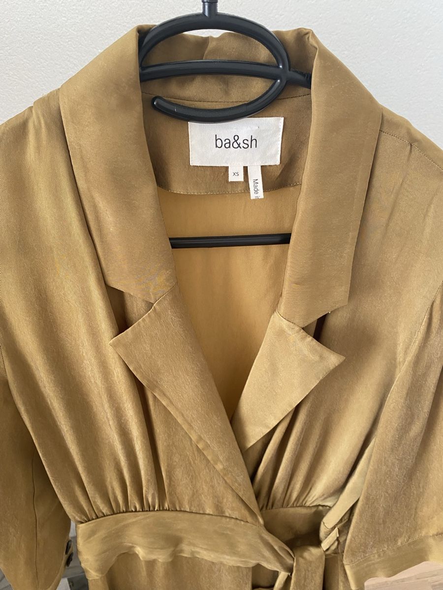 Robes: Robe ba&sh – D'occasion à Boudry par Nat1234 1