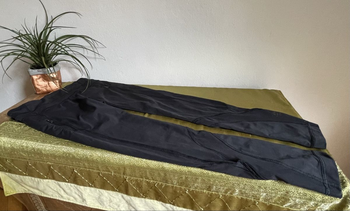 Lululemon Leggings: Lululemon leggings neri – Usato da Quinto venduto da Arpe11 2