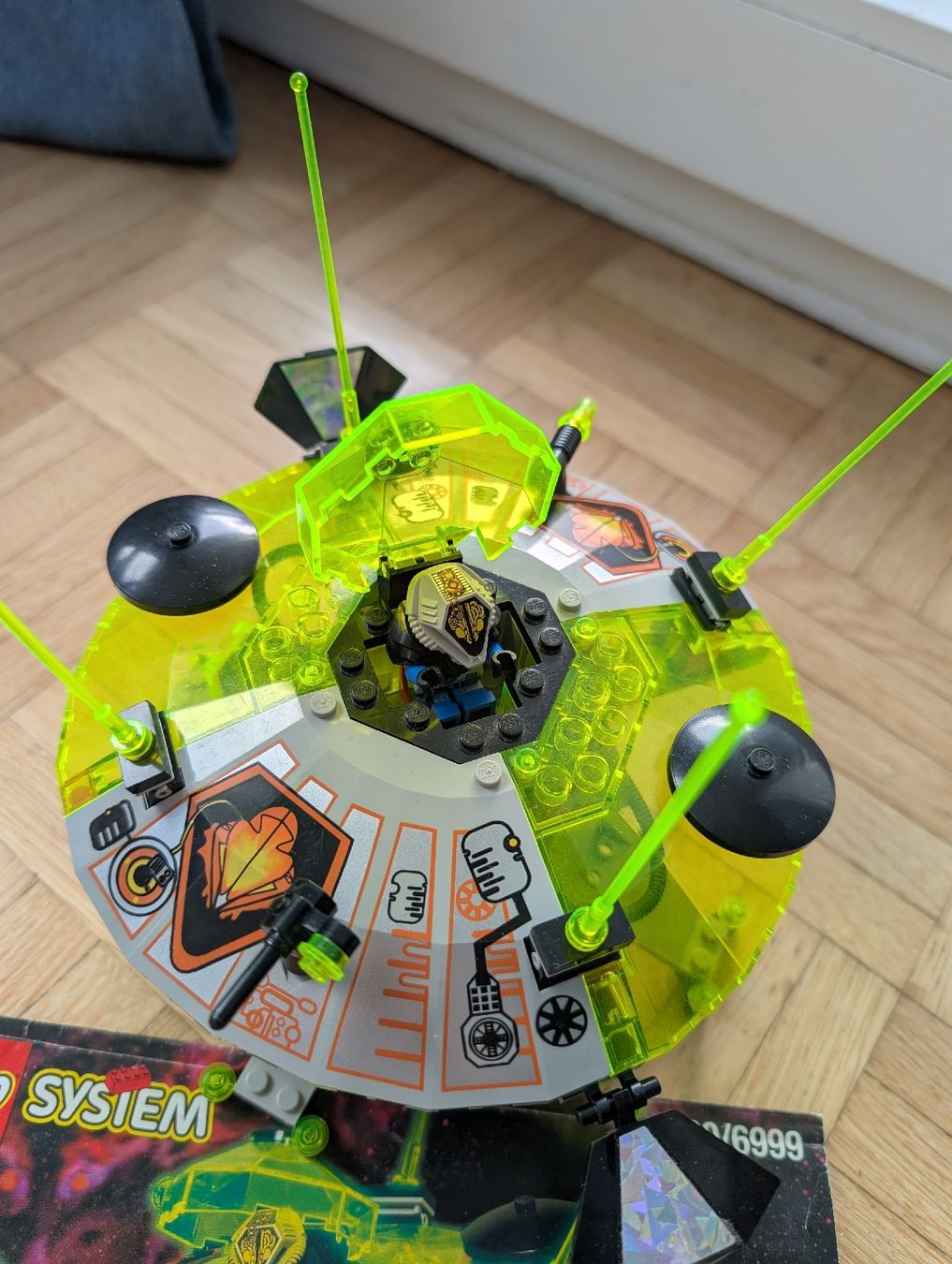 Lego Giocattoli: Lego space ufo 6900/6999 – Usato da Neuchâtel venduto da lynne_mo 3