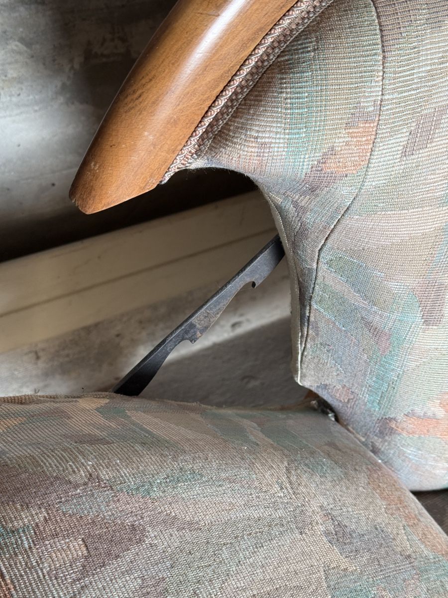 Divani: Antikes Sofa / Holzsofa / Zweiersofa – Usato da Port venduto da GaragenGold 7