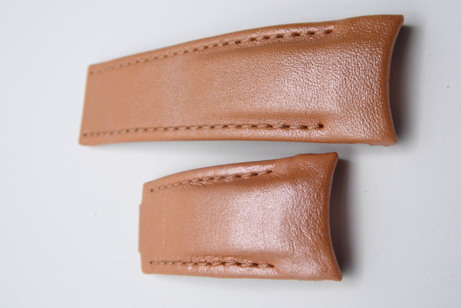 Bracciali & Braccialetti: Tudor Prince date rose leather strap 20mm – Nuovo e nell'imballaggio originale da Geneve venduto da adr_xk6n 5